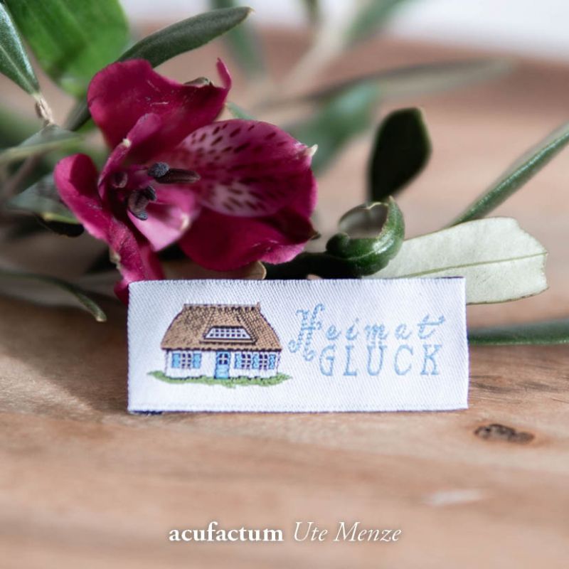 acufactum - Woven Label - Homeland Happiness Reed House