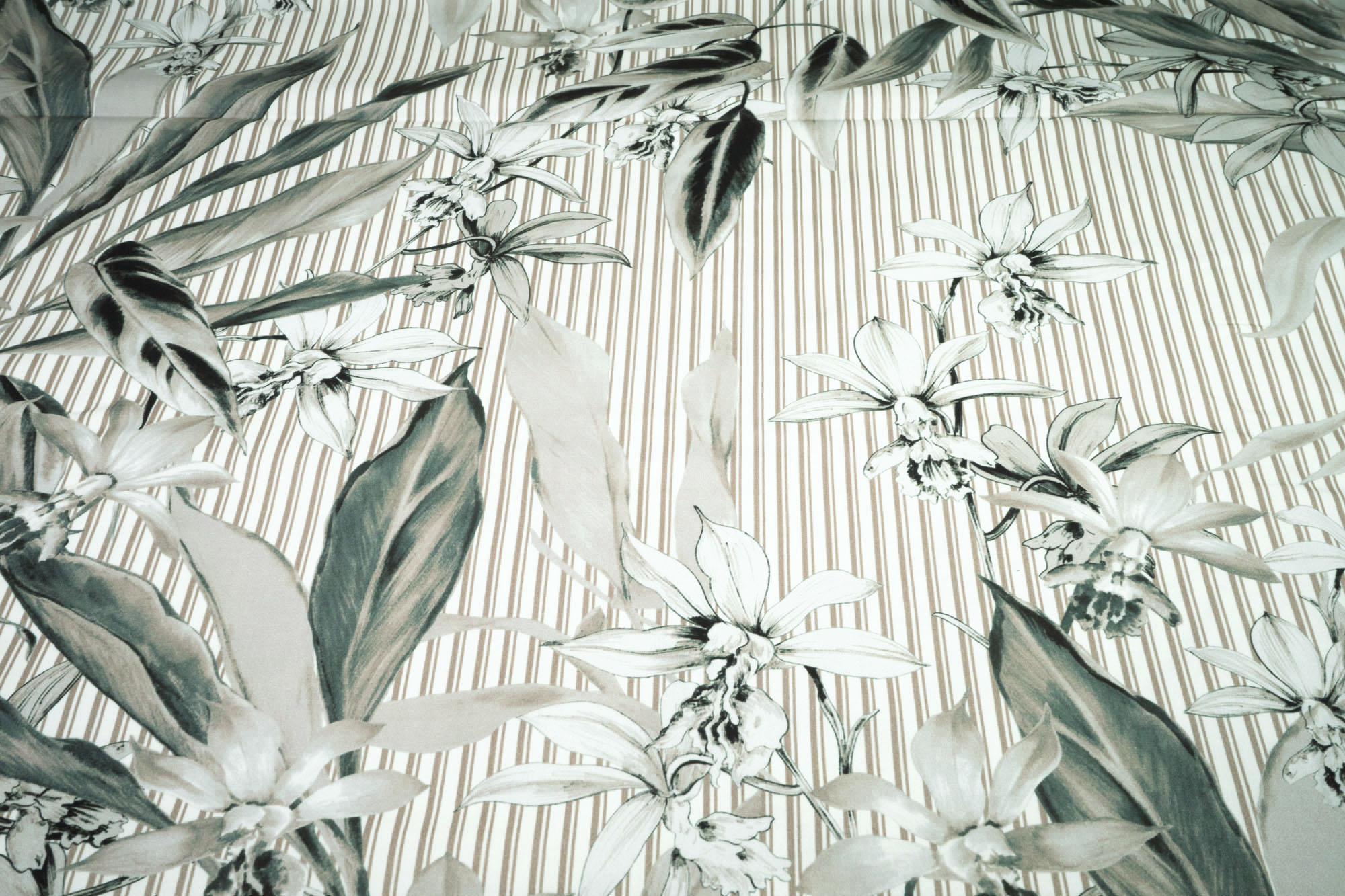 Cotton satin elastic flowers on stripes