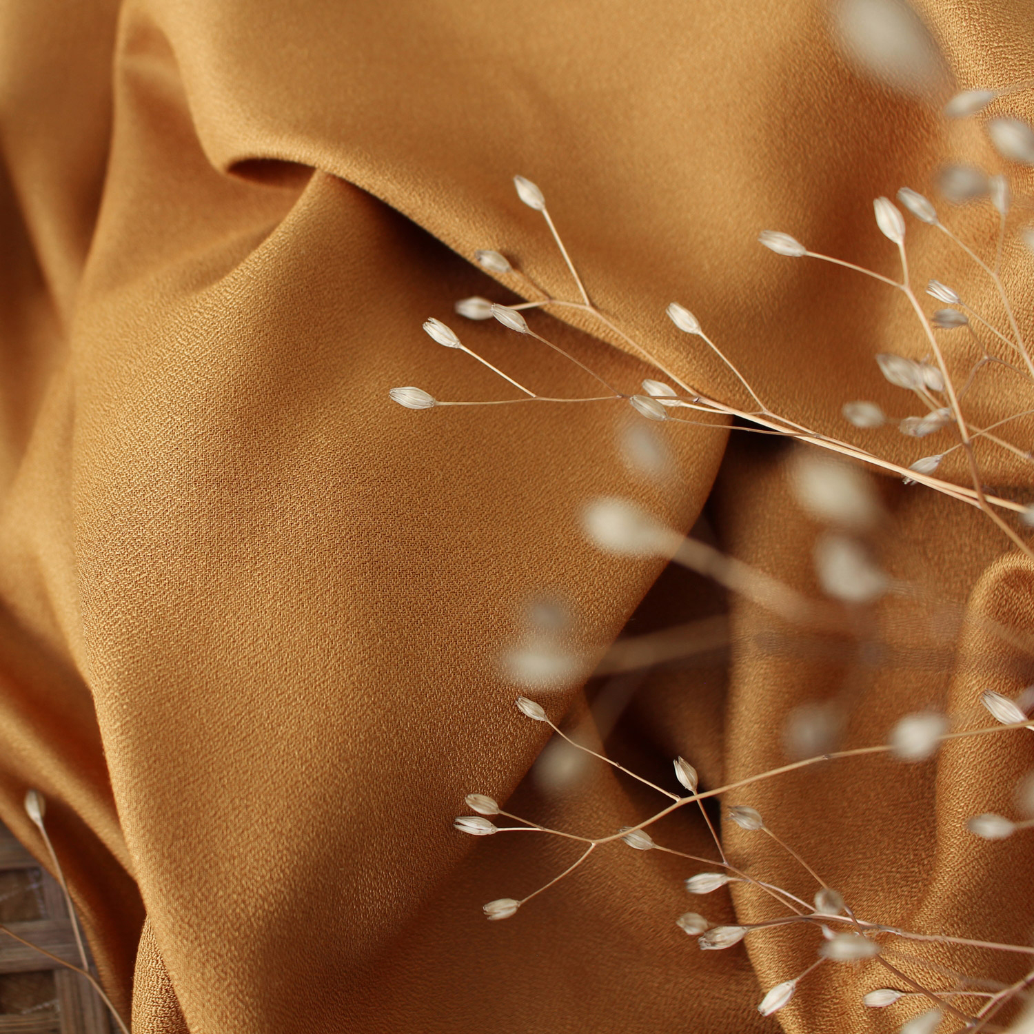 Viscose crepe Ochre by Atelier Brunette