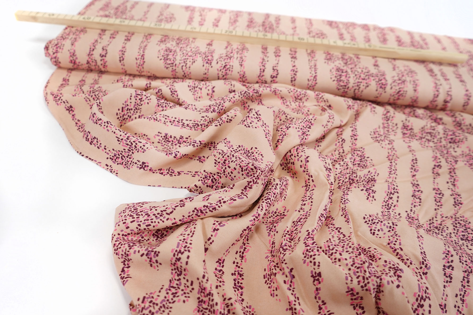 Viscose fabric - Crazy Stripe - Fibre Mood - antique pink