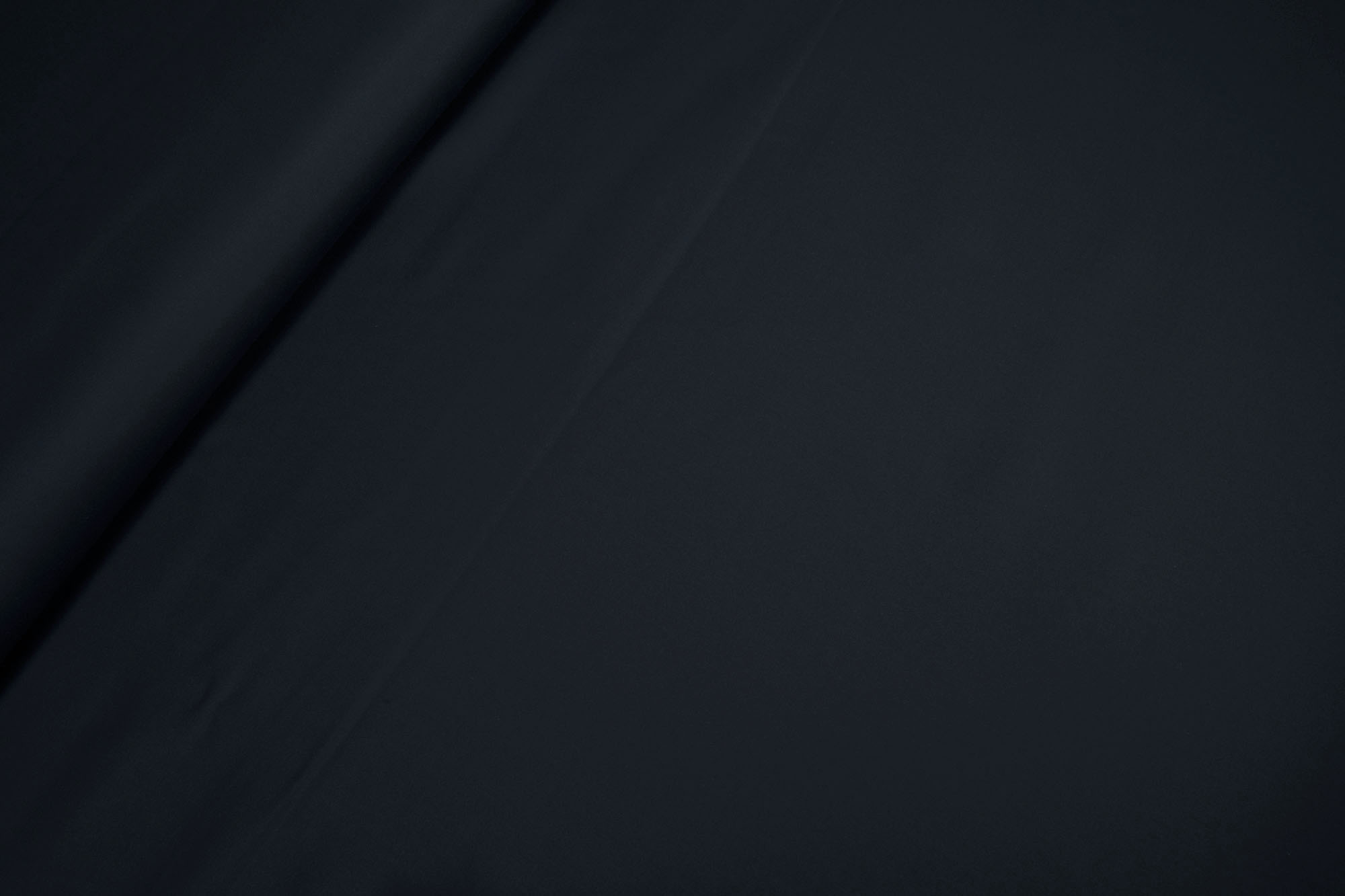 Cotton satin slightly elastic uni dark blue