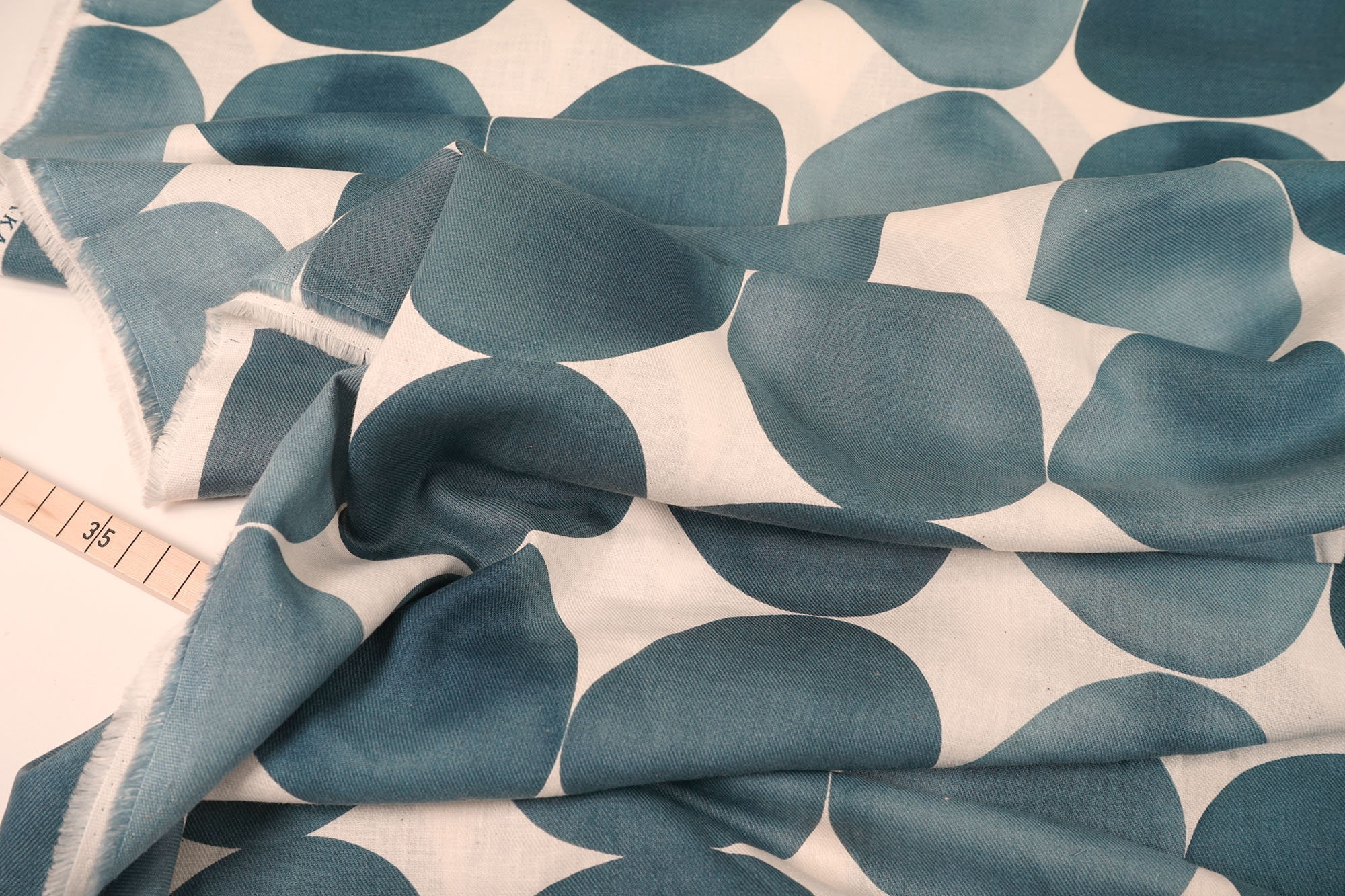KOKKA - Big Blue Dots - Cotton linen twill