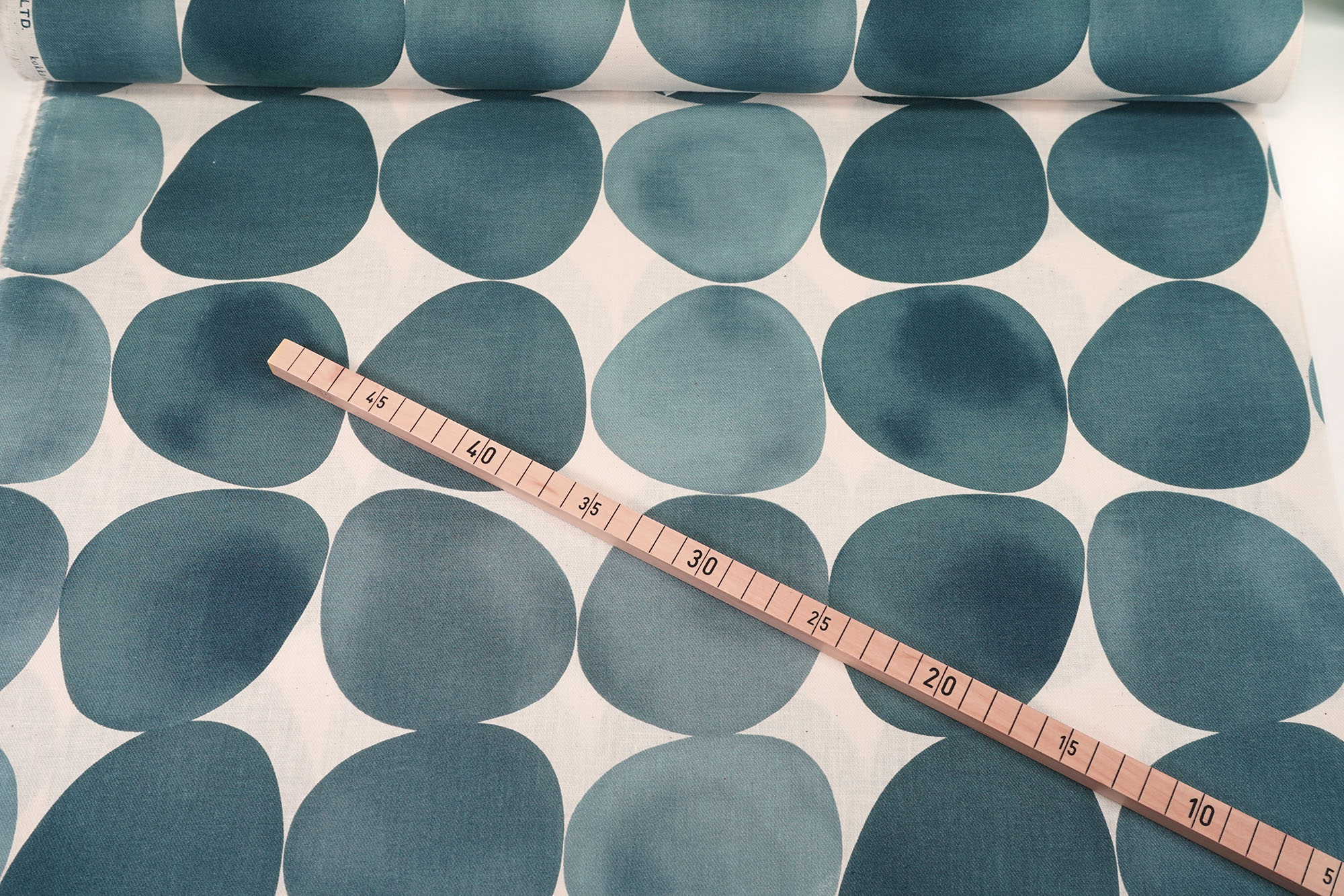 KOKKA - Big Blue Dots - Cotton linen twill