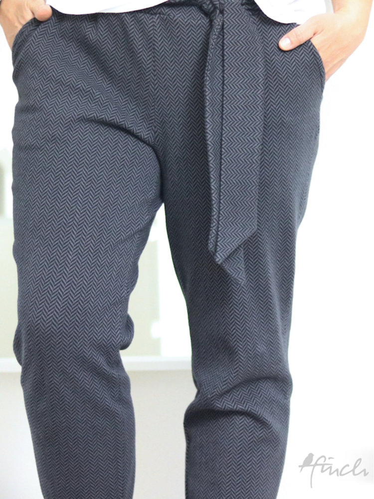 Stoffonkel - Organic jacquard - herringbone - black (GOTS)