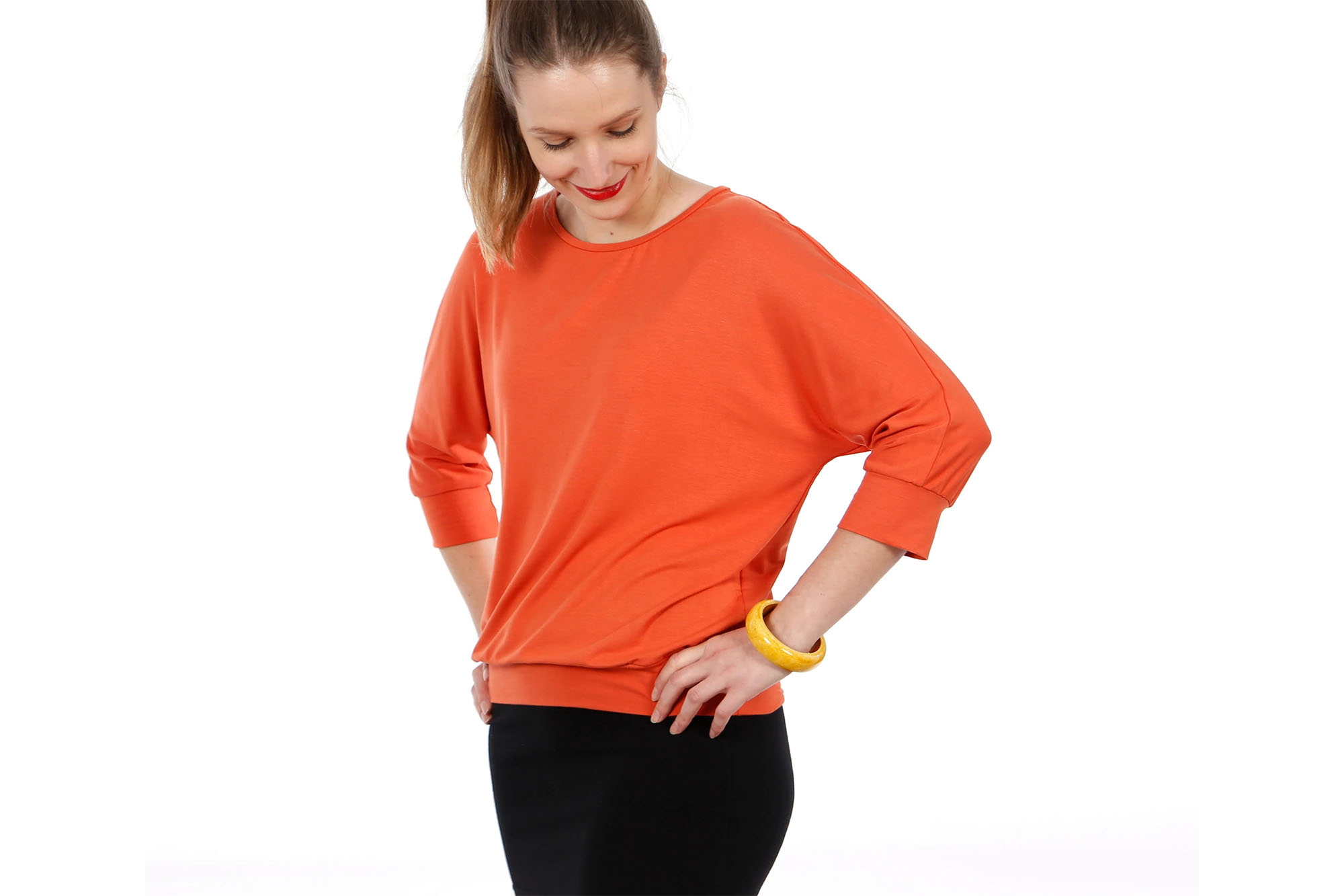Frau Silvie - Shirt with batwing sleeves and hem - Paper pattern - Schnittreif
