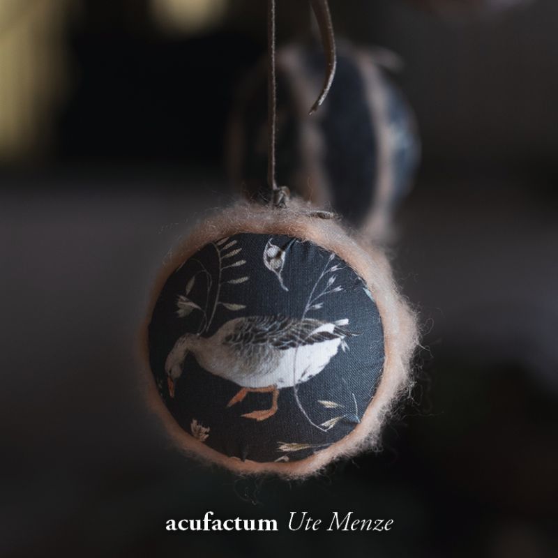 acufactum - Cotton fabric - Grey geese - Sophia Drescher