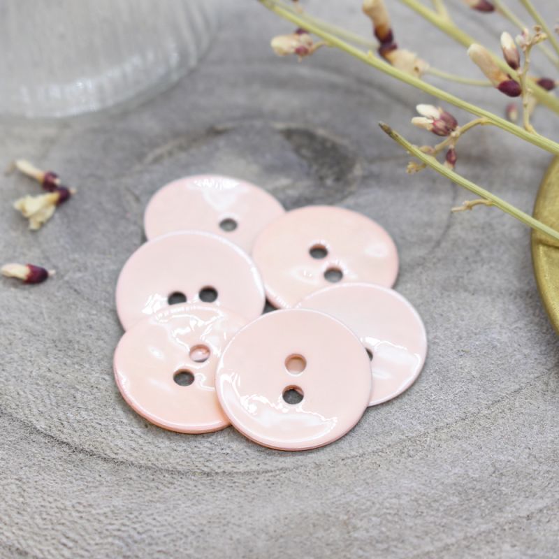 Glossy Buttons - Powder - 14 mm