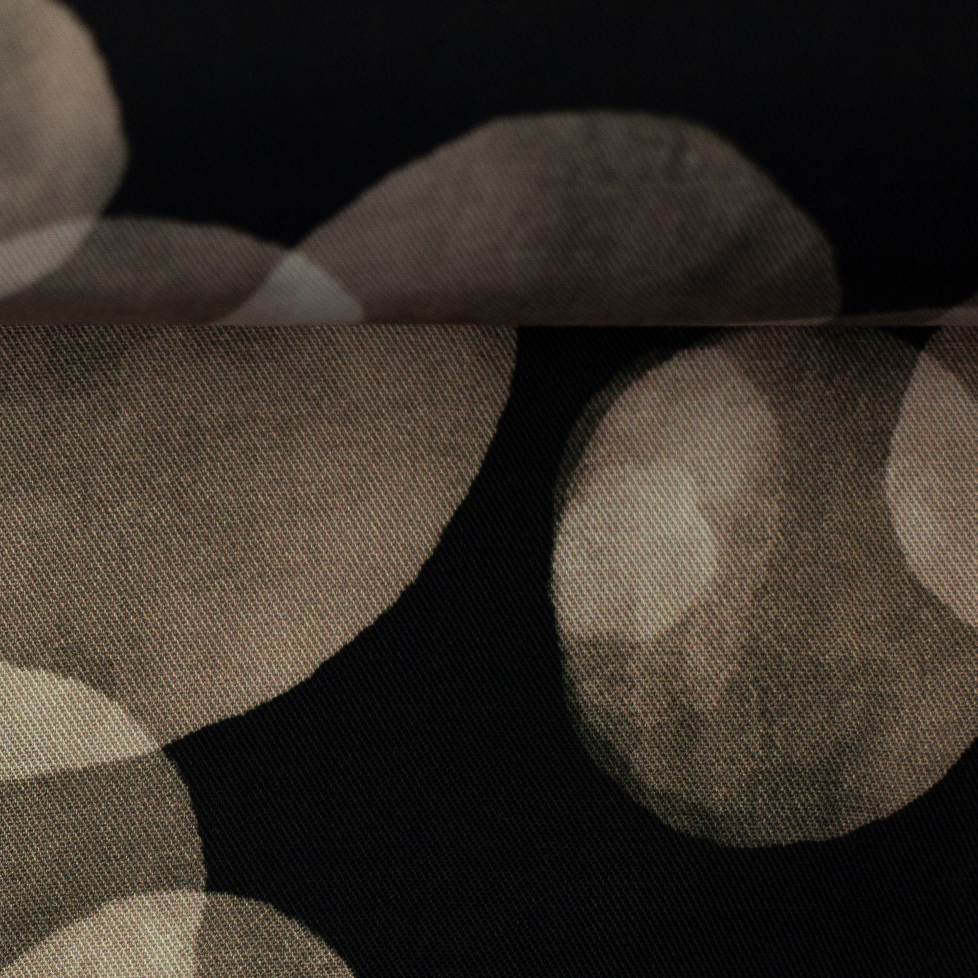 Viscose Fabric - Noviembre - Bienvenido Colorido
